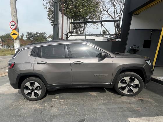 JEEP COMPASS 2.0 16V DIESEL LONGITUDE 4X4 AUTOMÁTICO JEEP COMPASS 2.0 16V DIESEL LONGITUDE 4X4 AUTOMÁTICO